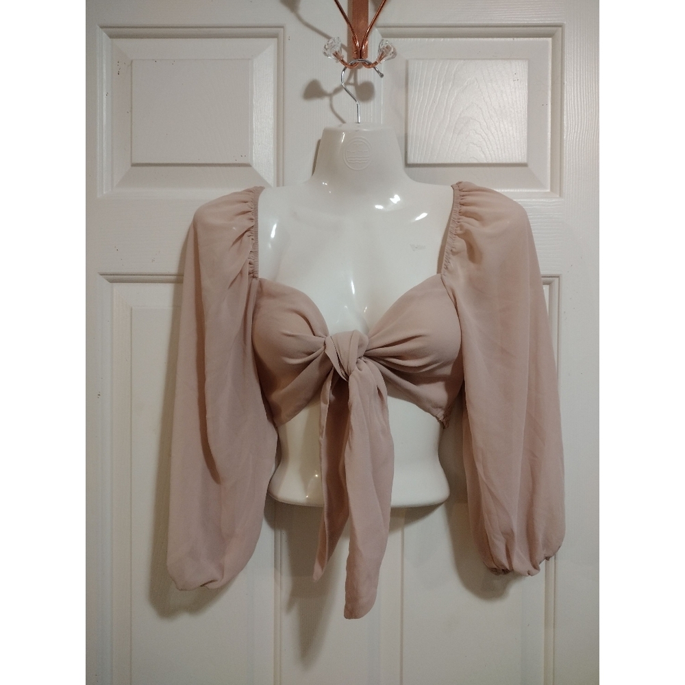 Blush Boho Front-Tie Long Sleeved Cropped Top Size Small 🩷 🆕